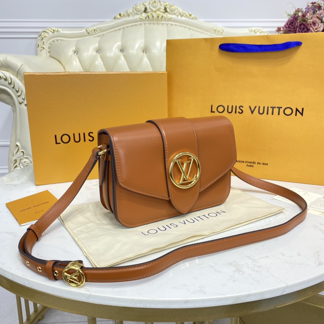 Louis Vuitton LV PONT 9 SOFT Smooth calfskin Shoudler Bag M55946 Summer Gold